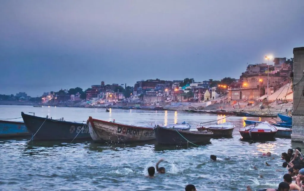 Hgsdoihg Hotel Varanasi